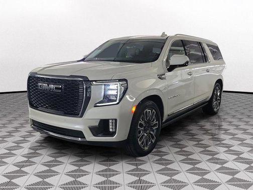 White Frost Tri-Coat 2024 GMC Yukon XL Denali Ultimate