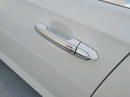 2023 Cadillac CT4 Luxury