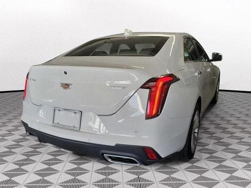 2023 Cadillac CT4 Luxury