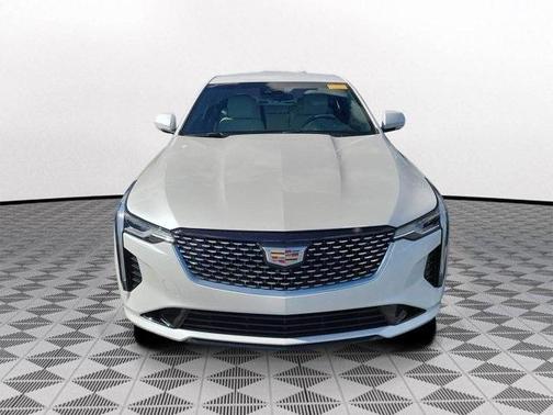 2023 Cadillac CT4 Luxury