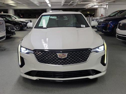 2023 Cadillac CT4 Luxury