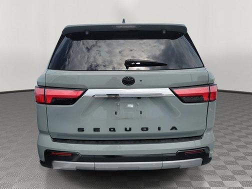 2024 Toyota Sequoia SR5