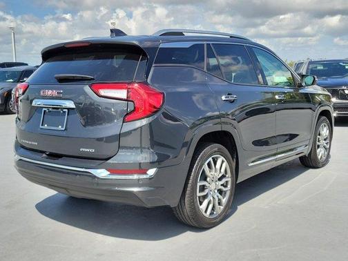 2022 GMC Terrain Denali