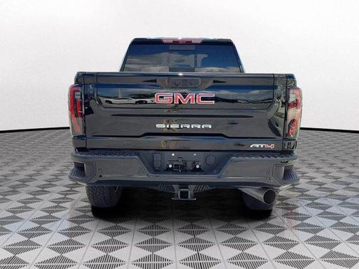 2024 GMC Sierra 2500 AT4