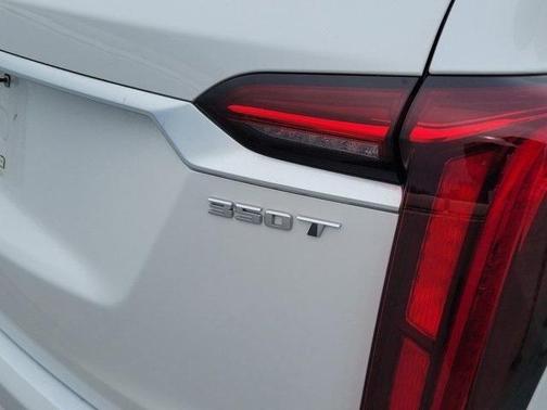 2024 Cadillac XT6 Luxury FWD