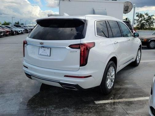 2024 Cadillac XT6 Luxury FWD