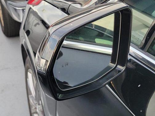 Stellar Black Metallic 2023 Cadillac XT6 Premium Luxury FWD
