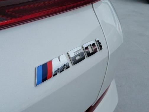 2024 BMW X6 M60i