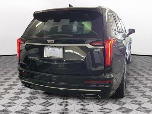 2022 Cadillac XT6 Premium Luxury FWD