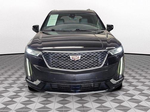 2022 Cadillac XT6 Premium Luxury FWD