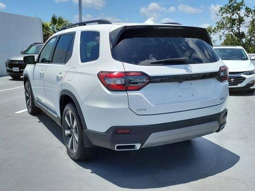 2023 Honda Pilot Elite