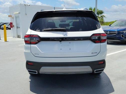 2023 Honda Pilot Elite