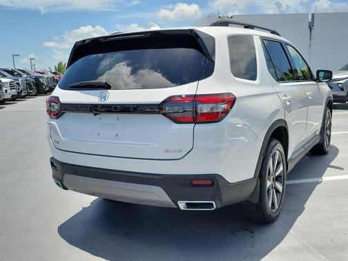 2023 Honda Pilot Elite