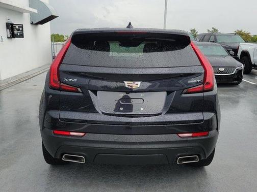 2022 Cadillac XT4 Luxury