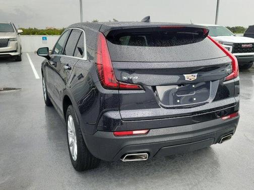 2022 Cadillac XT4 Luxury