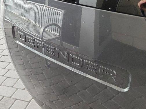 2025 Land Rover Defender P525 V8