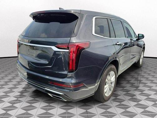 Wilder Metallic 2023 Cadillac XT6 Luxury FWD