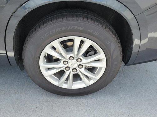 Wilder Metallic 2023 Cadillac XT6 Luxury FWD