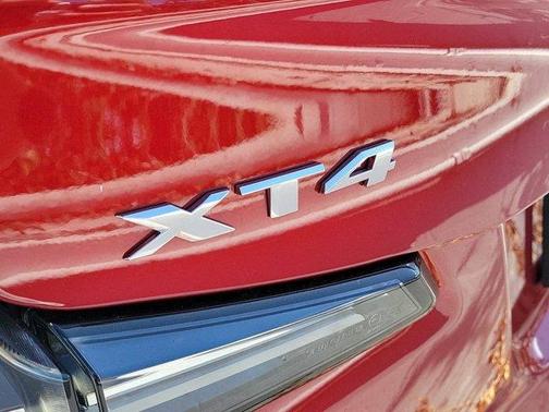 2024 Cadillac XT4 Sport
