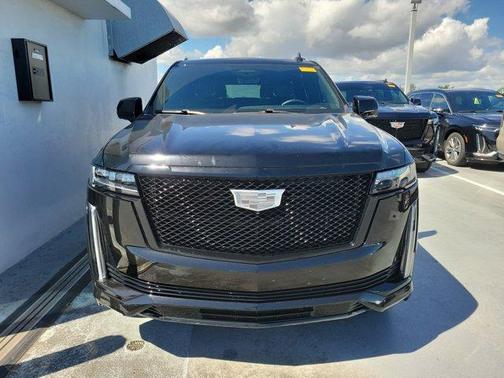 2023 Cadillac Escalade Sport