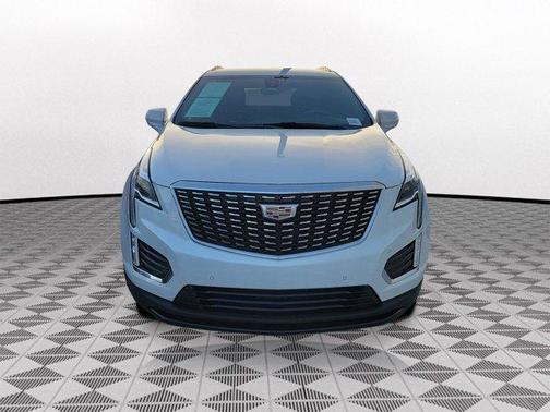 Crystal White Tri-Coat 2023 Cadillac XT5 Luxury
