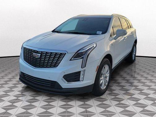 Crystal White Tri-Coat 2023 Cadillac XT5 Luxury