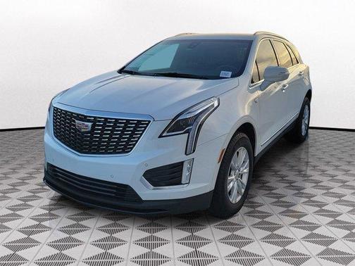 Crystal White Tri-Coat 2023 Cadillac XT5 Luxury