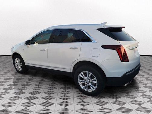Crystal White Tri-Coat 2023 Cadillac XT5 Luxury