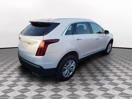 Crystal White Tri-Coat 2023 Cadillac XT5 Luxury