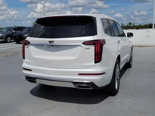 2024 Cadillac XT6 Premium Luxury FWD