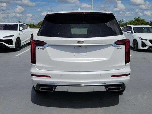 2024 Cadillac XT6 Premium Luxury FWD