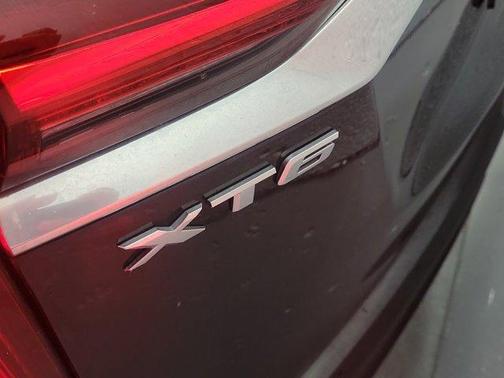 2022 Cadillac XT6 Premium Luxury FWD