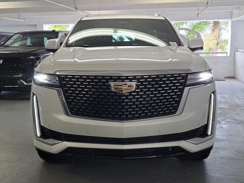 Crystal White Tri-Coat 2024 Cadillac Escalade Luxury