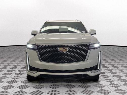 Crystal White Tri-Coat 2024 Cadillac Escalade Luxury