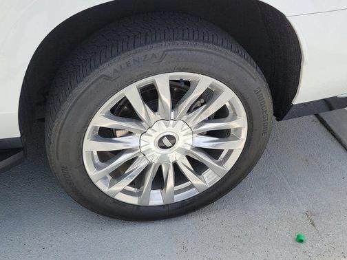 Crystal White Tri-Coat 2024 Cadillac Escalade ESV Premium Luxury