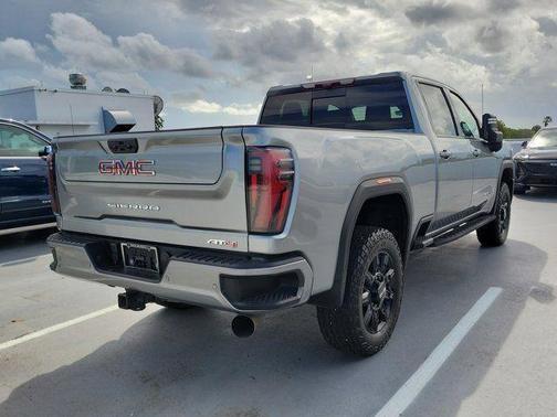 Sterling 2024 GMC Sierra 2500 AT4