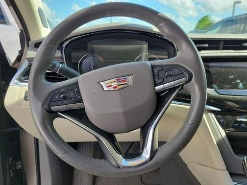 2023 Cadillac XT6 Premium Luxury FWD
