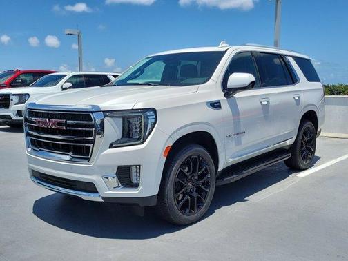 2023 GMC Yukon SLT