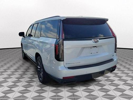 2023 Cadillac Escalade ESV Sport Platinum