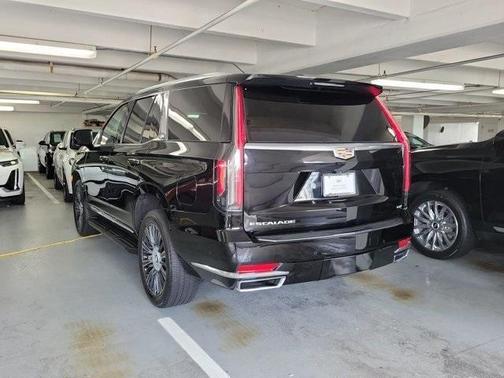 2022 Cadillac Escalade Premium Luxury
