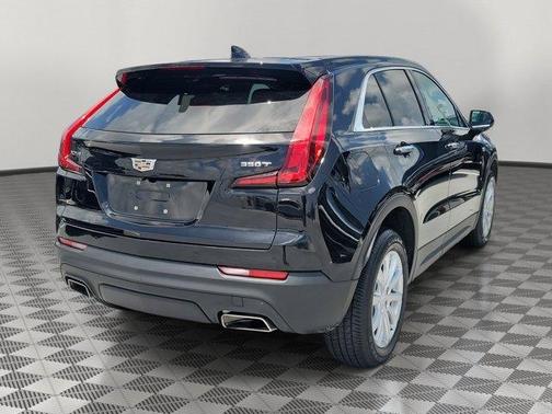 2022 Cadillac XT4 Luxury