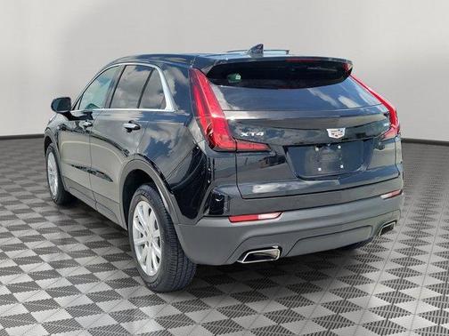 2022 Cadillac XT4 Luxury