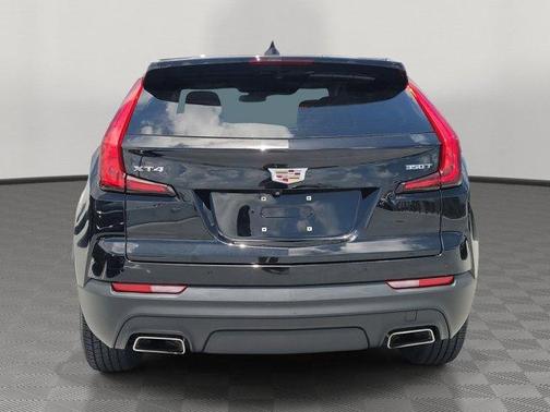 2022 Cadillac XT4 Luxury
