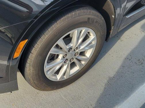 2023 Cadillac XT5 Luxury