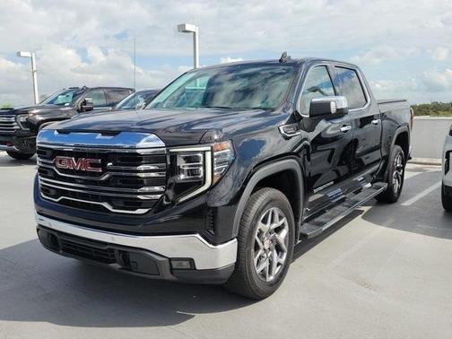 2022 GMC Sierra 1500 SLT