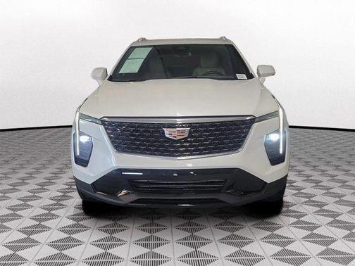 Crystal White Tri-Coat 2024 Cadillac XT4 Premium Luxury
