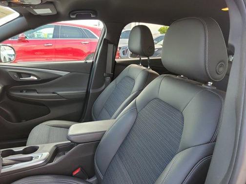 Cinnabar Metallic 2024 Buick Envista Preferred
