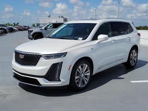 2023 Cadillac XT6 Premium Luxury FWD