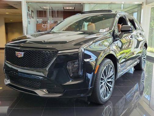 2024 Cadillac XT4 Sport
