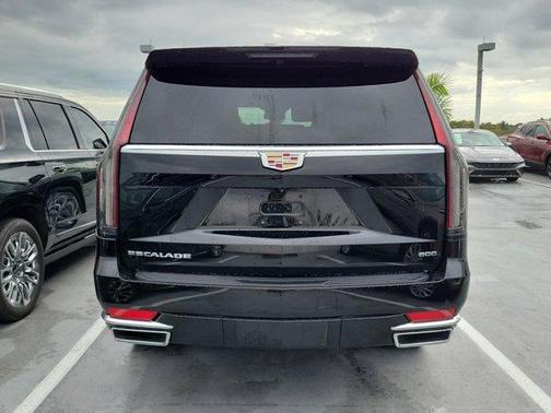 2024 Cadillac Escalade ESV Luxury